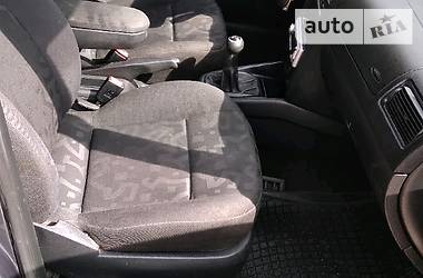 Хетчбек Volkswagen Golf 1998 в 