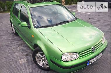 Хетчбек Volkswagen Golf 1998 в Стрию