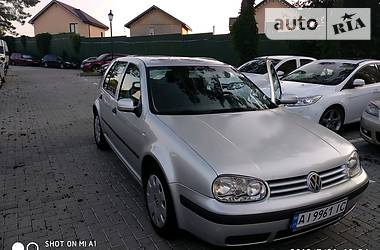 Хэтчбек Volkswagen Golf 2001 в Киеве