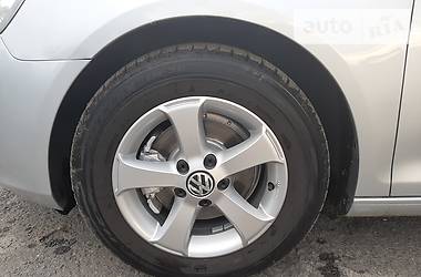 Универсал Volkswagen Golf 2010 в Дубно