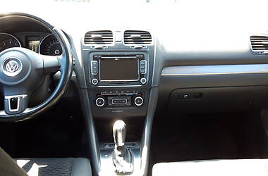 Універсал Volkswagen Golf 2011 в 