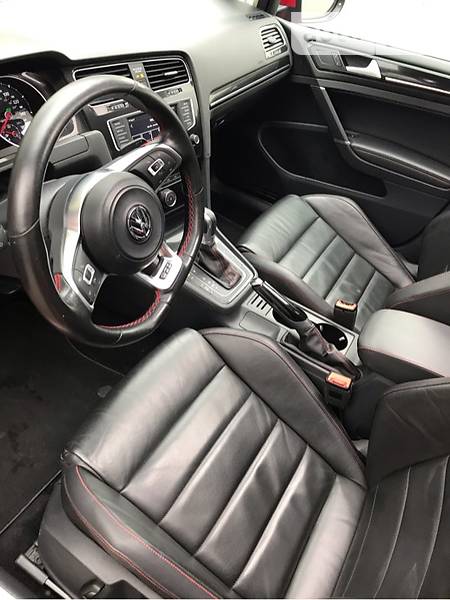 Хетчбек Volkswagen Golf 2016 в Києві