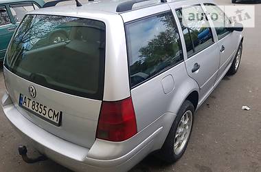 Универсал Volkswagen Golf 2000 в Калуше