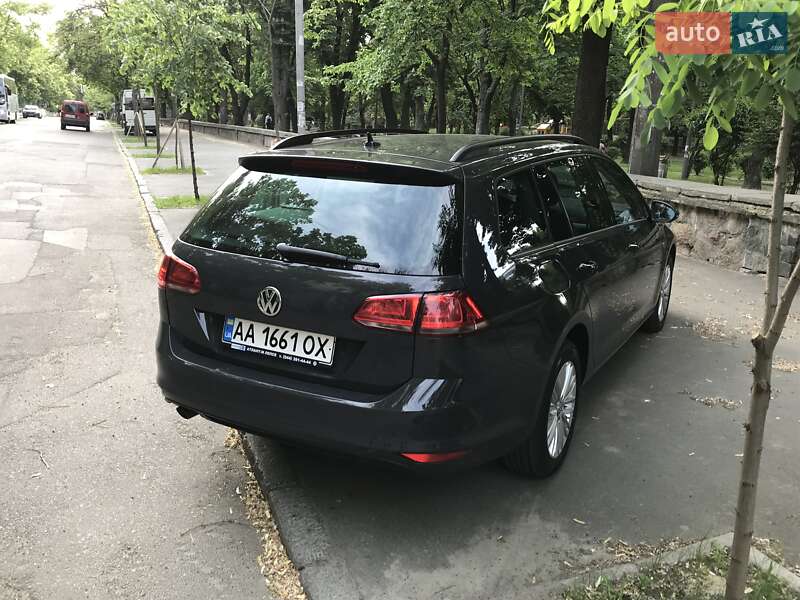 Универсал Volkswagen Golf 2014 в Киеве