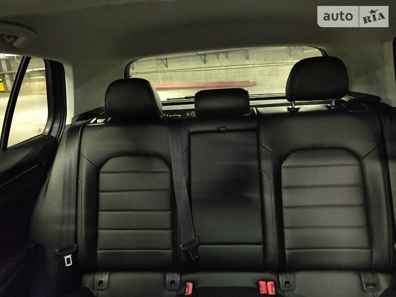 Хэтчбек Volkswagen Golf 2015 в Днепре