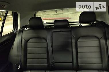Хетчбек Volkswagen Golf 2015 в 