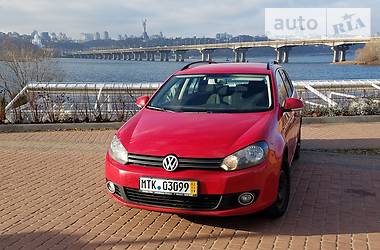 Универсал Volkswagen Golf 2010 в Киеве