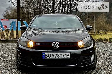 Хэтчбек Volkswagen Golf 2009 в Киеве