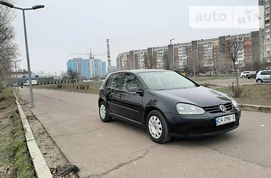 Хетчбек Volkswagen Golf 2004 в Черкасах