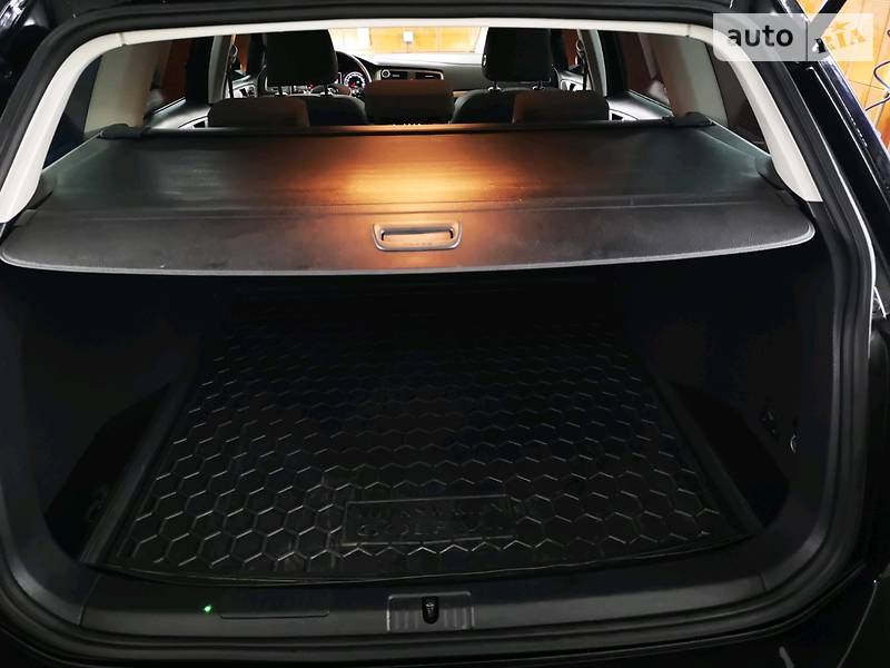 Універсал Volkswagen Golf 2014 в Києві