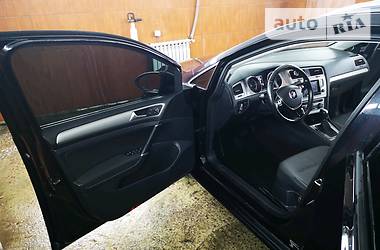 Універсал Volkswagen Golf 2014 в 
