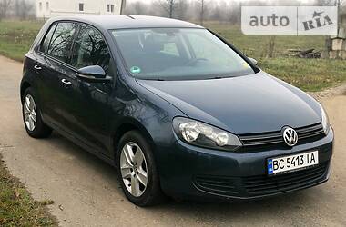 Хетчбек Volkswagen Golf 2009 в 