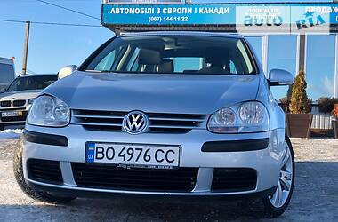 Хэтчбек Volkswagen Golf 2004 в Тернополе