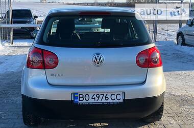 Хэтчбек Volkswagen Golf 2004 в Тернополе