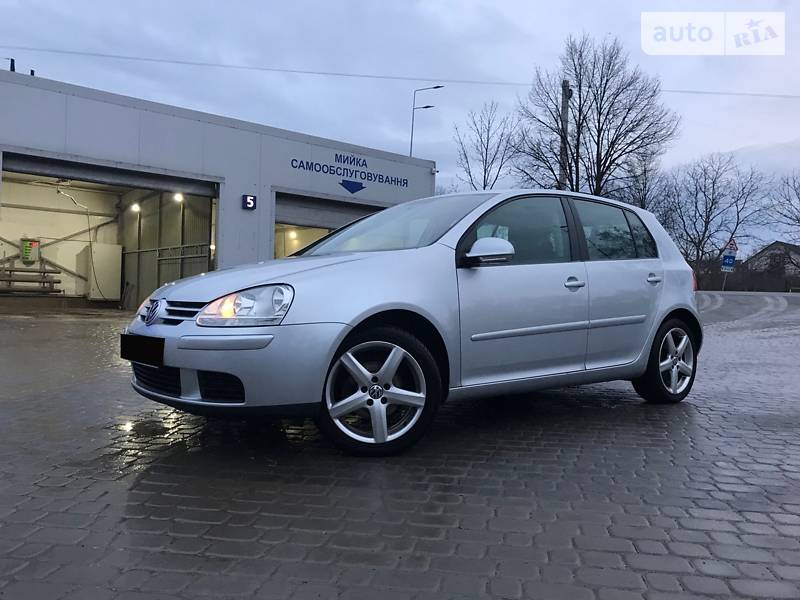 Хэтчбек Volkswagen Golf 2009 в Виннице