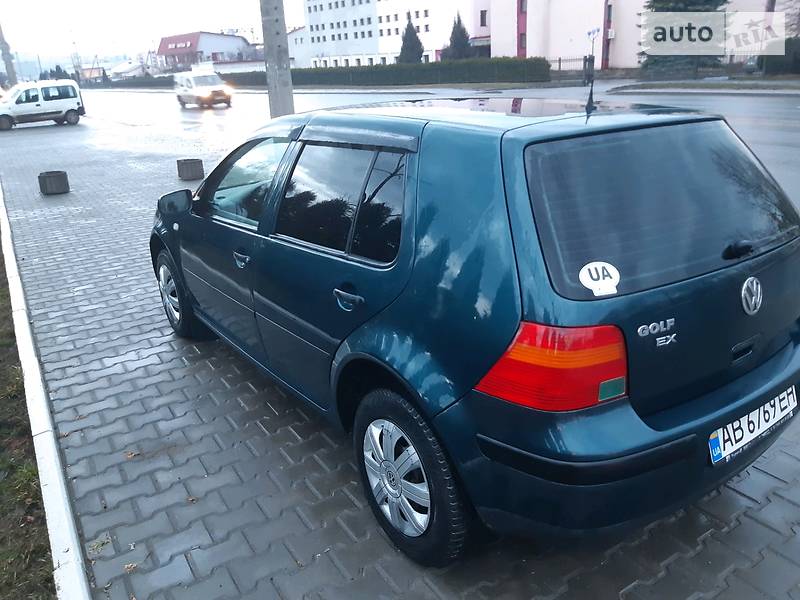 Хетчбек Volkswagen Golf 2002 в Хмельницькому