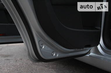 Універсал Volkswagen Golf 2012 в 