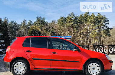 Хетчбек Volkswagen Golf 2008 в 