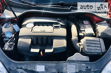 Хетчбек Volkswagen Golf 2008 в 