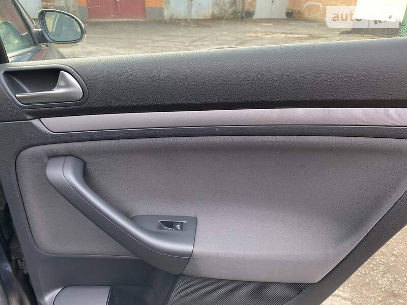 Хэтчбек Volkswagen Golf 2007 в Полтаве