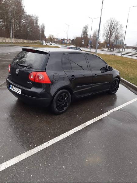 Хетчбек Volkswagen Golf 2004 в Вінниці