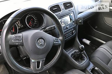 Універсал Volkswagen Golf 2012 в 
