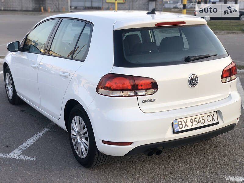 Хетчбек Volkswagen Golf 2012 в Києві