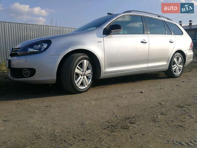 Универсал Volkswagen Golf 2013 в Стрые
