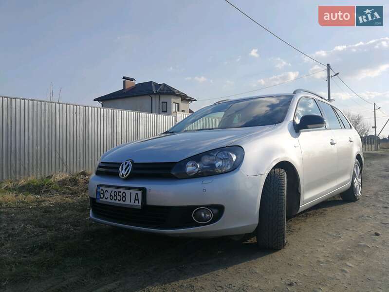 Универсал Volkswagen Golf 2013 в Стрые