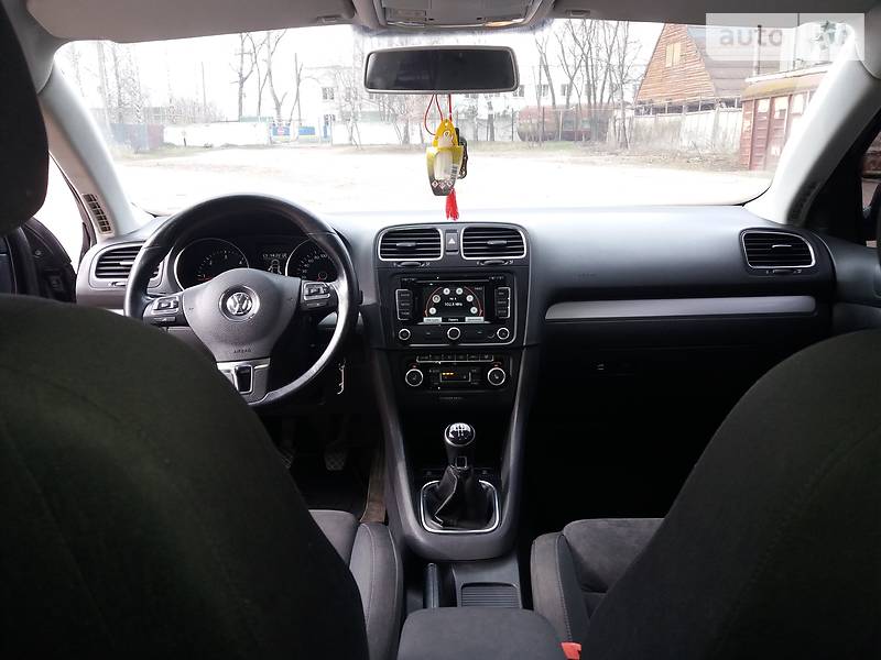 Універсал Volkswagen Golf 2012 в Коростені