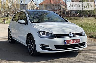 Хэтчбек Volkswagen Golf 2015 в Ровно