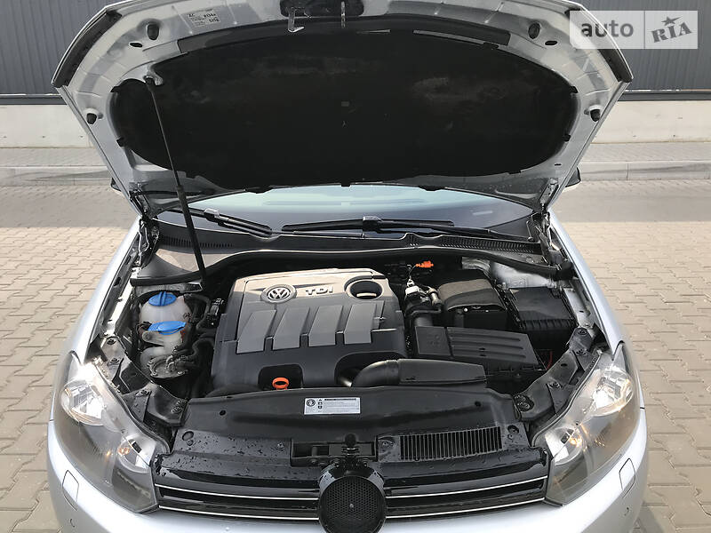 Універсал Volkswagen Golf 2012 в Луцьку