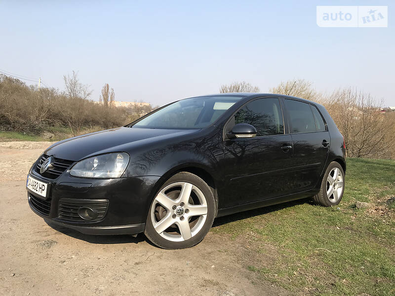 Хетчбек Volkswagen Golf 2007 в Корсунь-Шевченківському