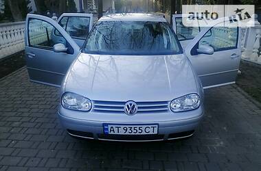 Хетчбек Volkswagen Golf 2003 в 
