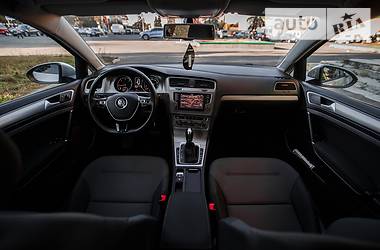 Універсал Volkswagen Golf 2016 в 