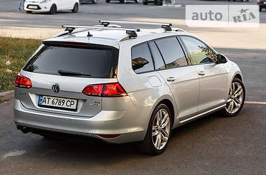 Універсал Volkswagen Golf 2016 в 