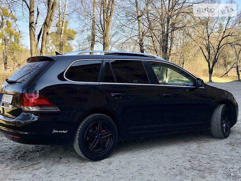 Універсал Volkswagen Golf 2010 в Сваляві