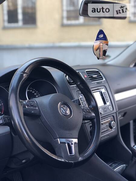 Універсал Volkswagen Golf 2010 в Сваляві