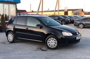 Хетчбек Volkswagen Golf 2005 в 