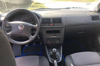 Універсал Volkswagen Golf 2002 в 
