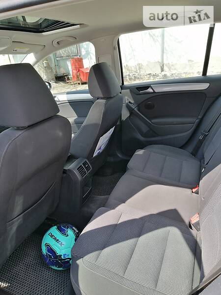 Хетчбек Volkswagen Golf 2012 в Києві фото 40 Хетчбек Volkswagen Golf 2012 в Києві