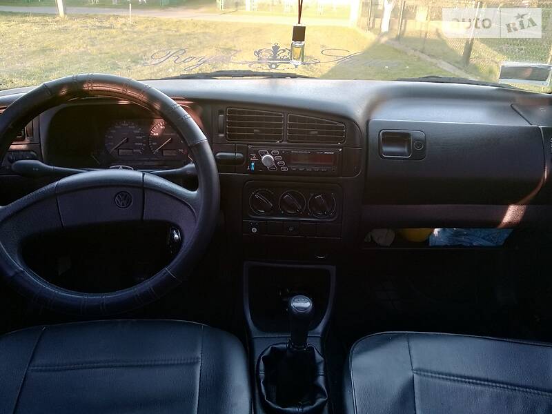 Хэтчбек Volkswagen Golf 1994 в Луцке