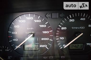 Хетчбек Volkswagen Golf 1994 в 