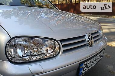 Хетчбек Volkswagen Golf 2003 в 