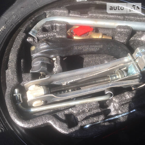 Хетчбек Volkswagen Golf 2000 в Рівному