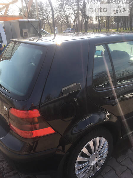 Хетчбек Volkswagen Golf 2000 в Рівному