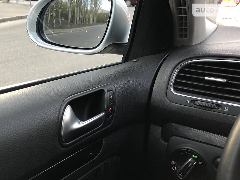 Універсал Volkswagen Golf 2010 в Києві фото 29 Універсал Volkswagen Golf 2010 в Києві