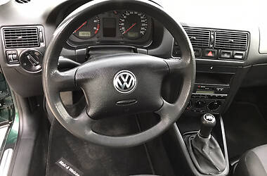 Універсал Volkswagen Golf 2001 в 