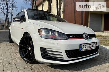Хетчбек Volkswagen Golf 2014 в  фото 2 Хетчбек Volkswagen Golf 2014 в