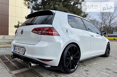 Хетчбек Volkswagen Golf 2014 в  фото 17 Хетчбек Volkswagen Golf 2014 в